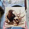 Pyrogravure corbeau et crâne sur bois naturel, œuvre unique signée Louve de Lune – Pyroart.