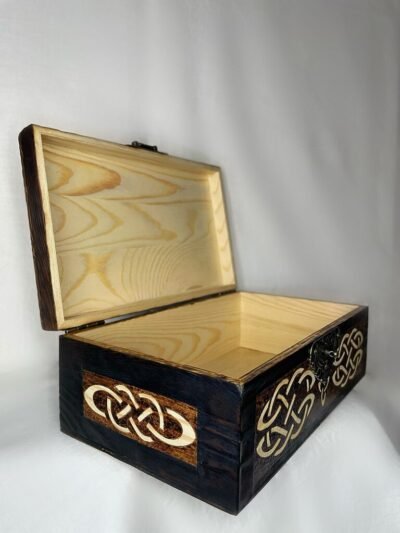 Coffret en bois Arbre de vie Pyrogravure, gravure celtique inspirée par Yggdrasil par Louve de Lune pour Pyro'Art