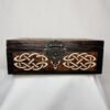 Artisanat en bois, Coffret pyrogravé Arbre de vie avec motifs inspirés de Yggdrasil. Louve de Lune pour Pyro'Art