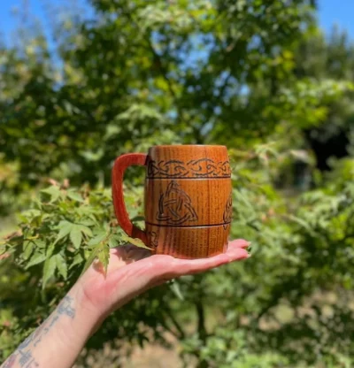Chope à bière VIKING Pyrogravure - Pyroart Louve de Lune