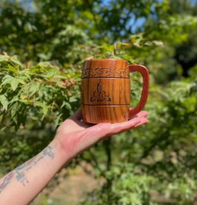 Chope à bière VIKING Pyrogravure - Pyroart Louve de Lune